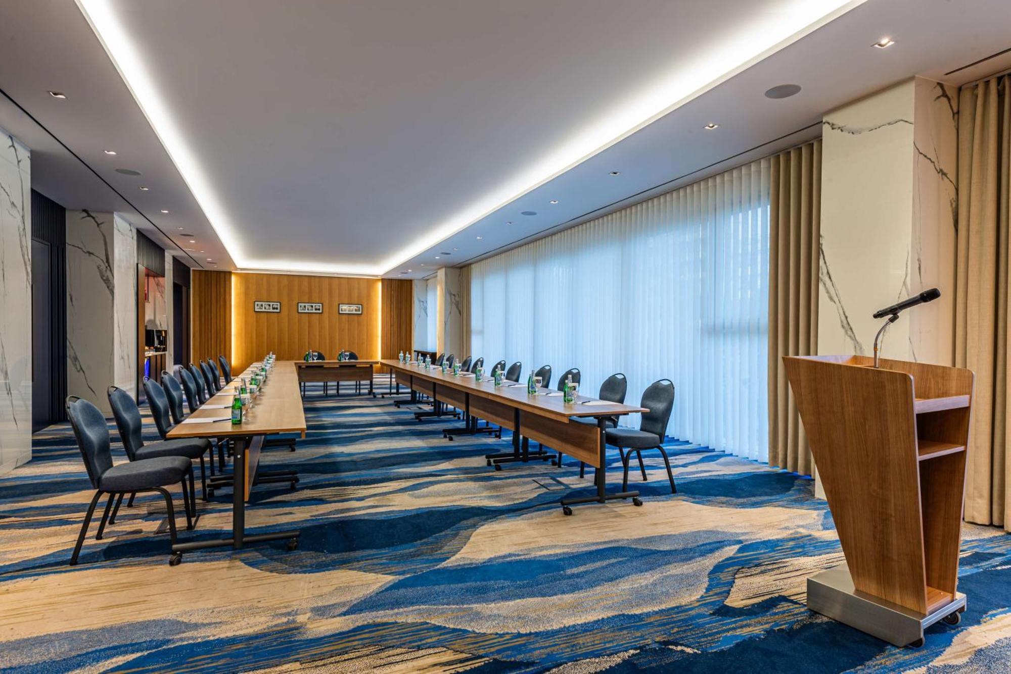 Doubletree By Hilton Hotel Akaba Zewnętrze zdjęcie Meeting room